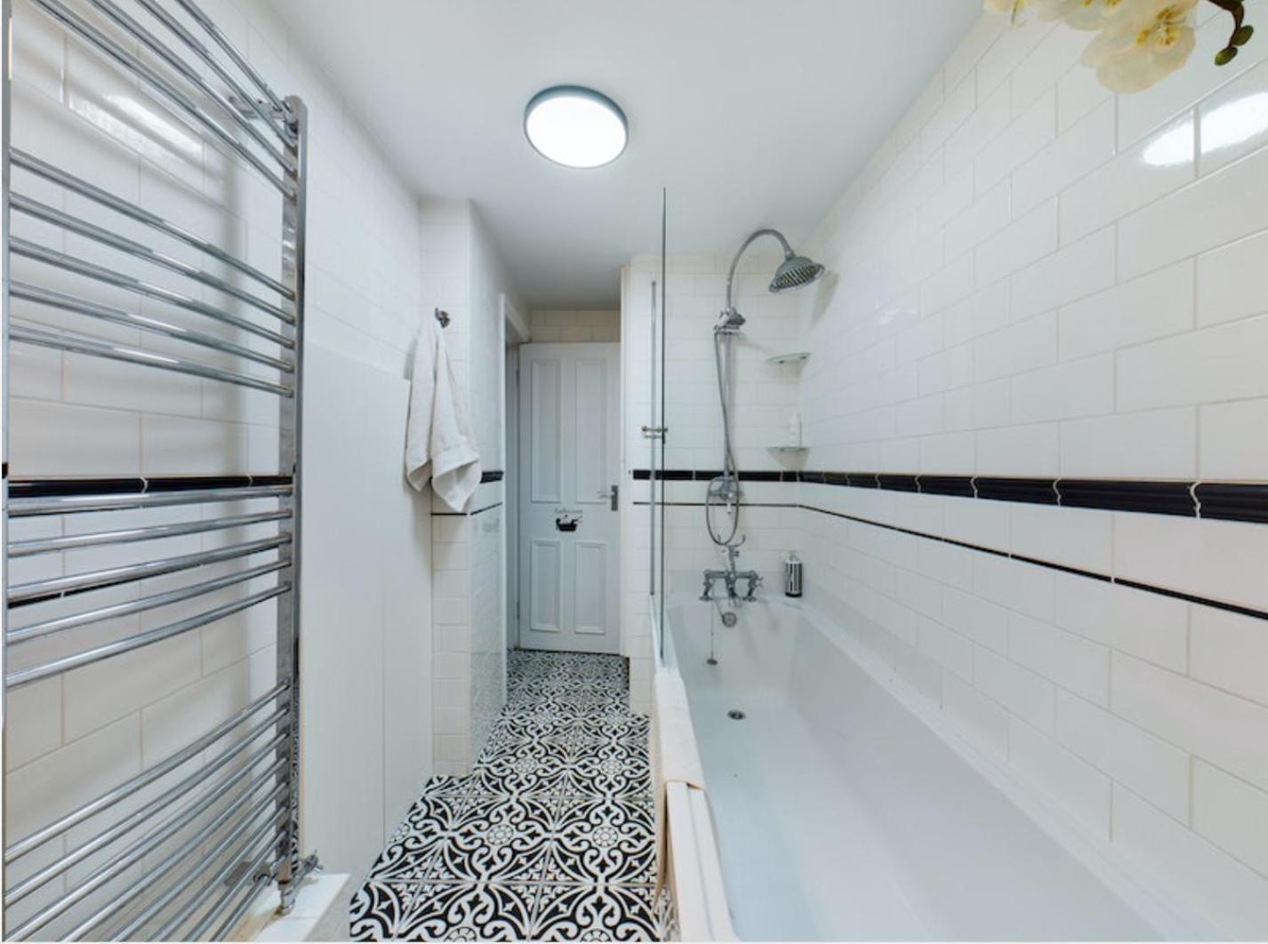 The Clapham Apartment With Private Patio Лондон Екстериор снимка