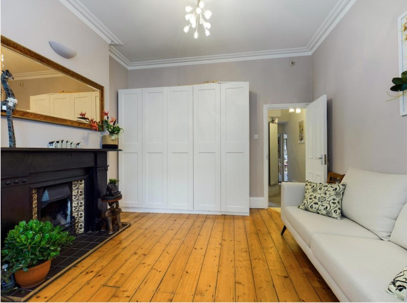 The Clapham Apartment With Private Patio Лондон Екстериор снимка