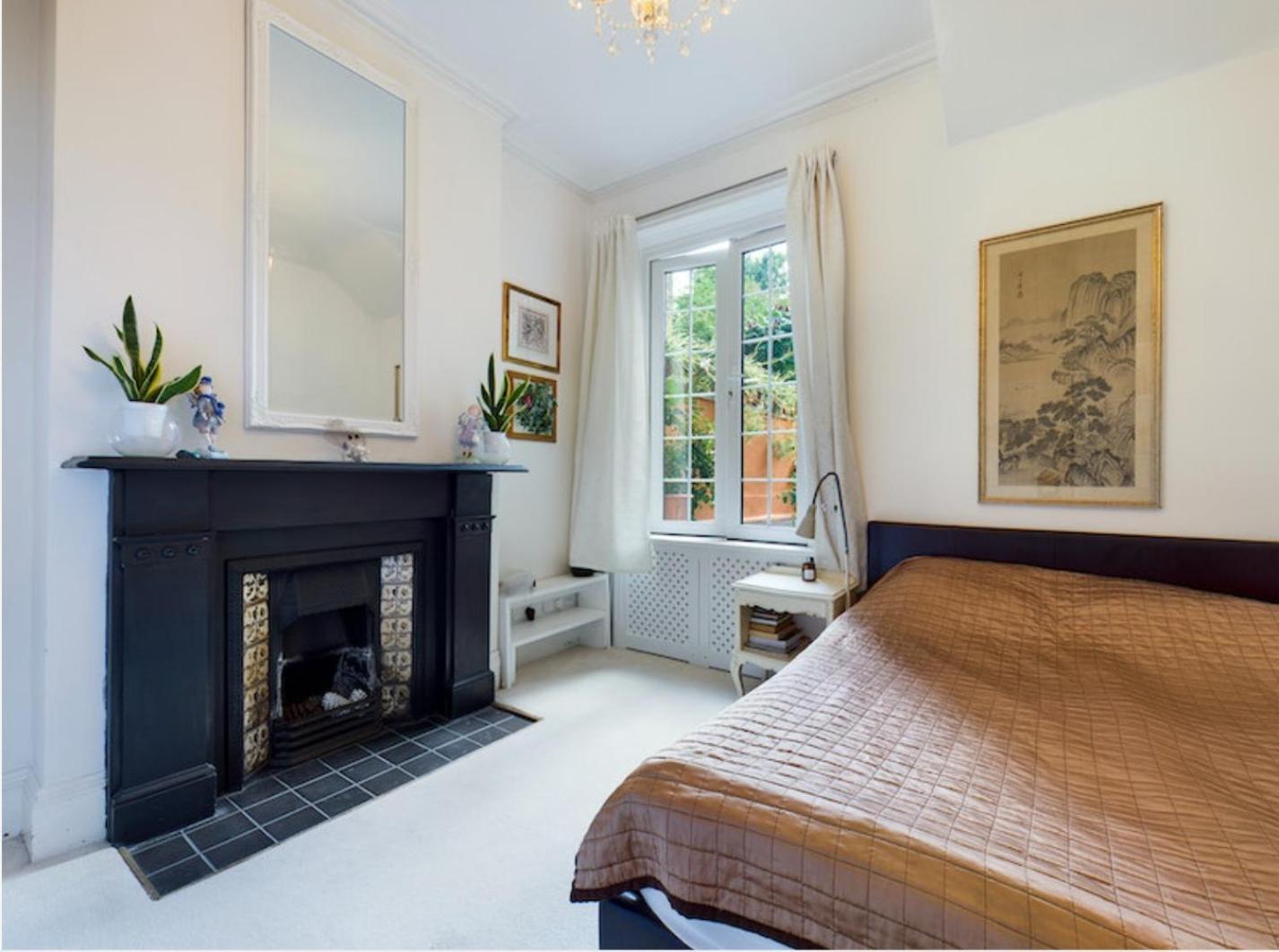 The Clapham Apartment With Private Patio Лондон Екстериор снимка